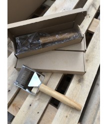 Entsiegelungsgabel aus Holz mit Auflage