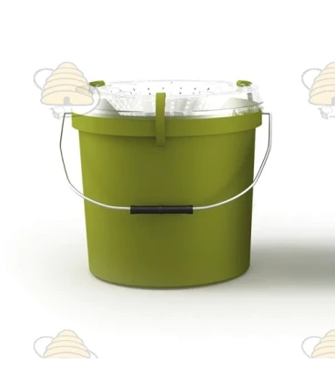 Hoornaarval met emmer - Large